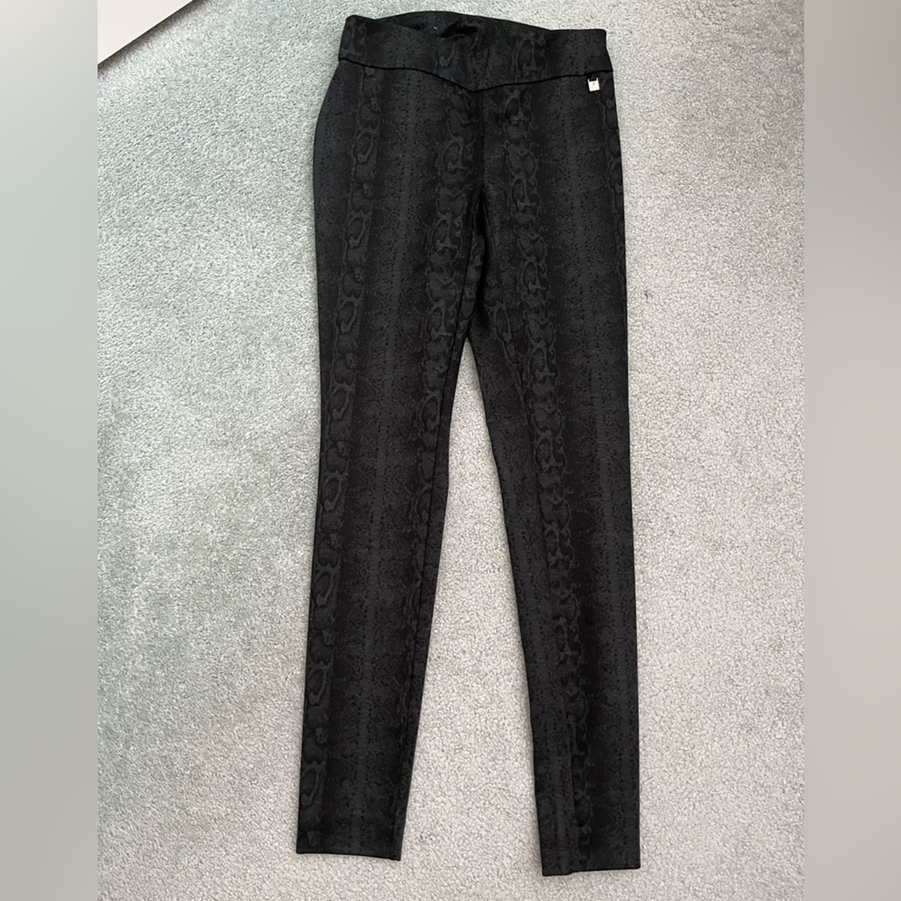 Calvin Klein Black snake skin printed leggings/Pants